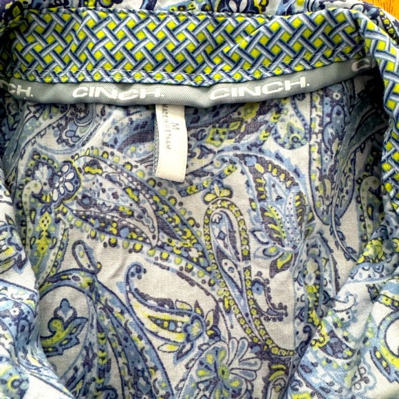 Cinch, Paisley Blue. Button down long sleeve, Size M. - Picture 2 of 2